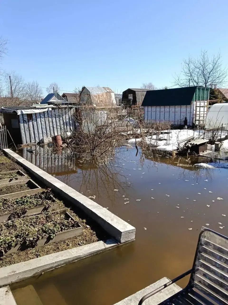 Фото В Новосибирской области вода подобралась к сотням участков и домов 2 - Сиб.ФМ Фото В Новосибирской области вода подобралась к сотням участков и домов 2
