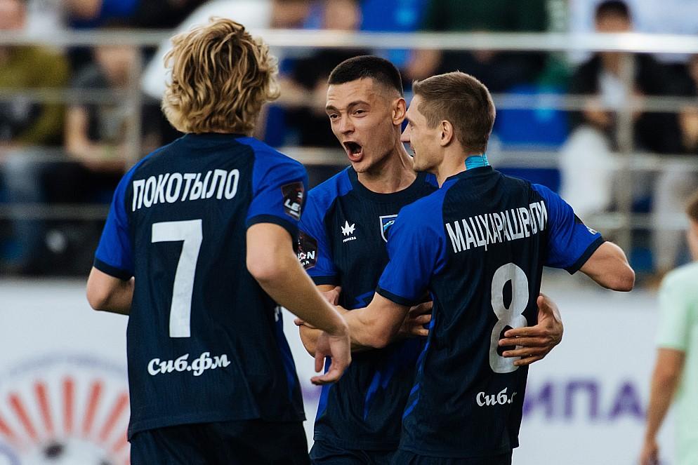 Фото Футбольная «Сибирь» сыграет с командой-рекордсменом 2