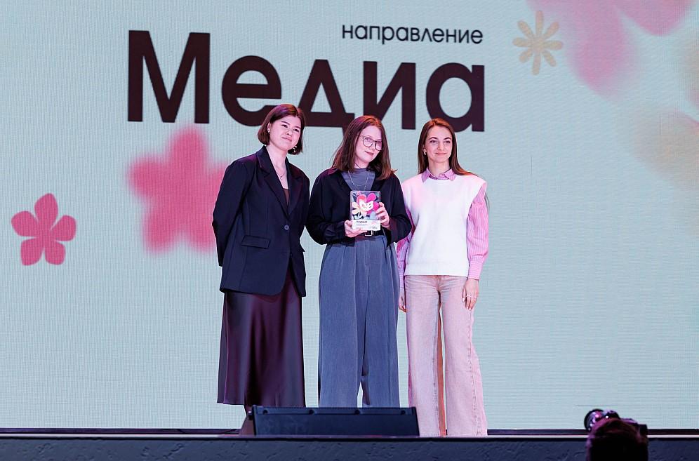 Фото Студенты-медийщики СГУГиТ взяли шесть наград на региональном этапе «Российской студенческой весны» 3