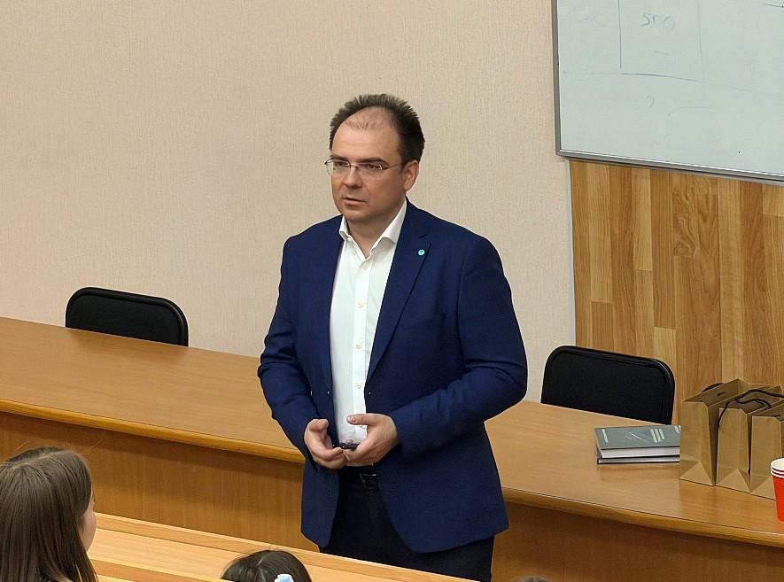 Фото Дмитрий Жоров: банки нацелены помогать заемщикам в сложных финансовых ситуациях 2