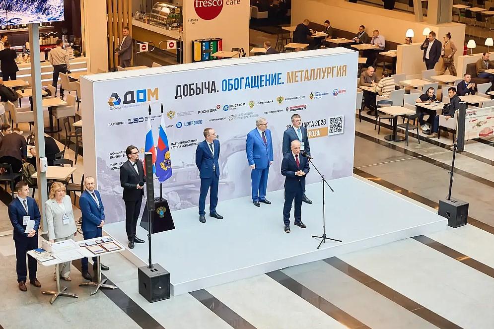 Фото Новосибирский производитель показал технологии, увеличивающие срок службы промышленных объектов в 2 раза 2