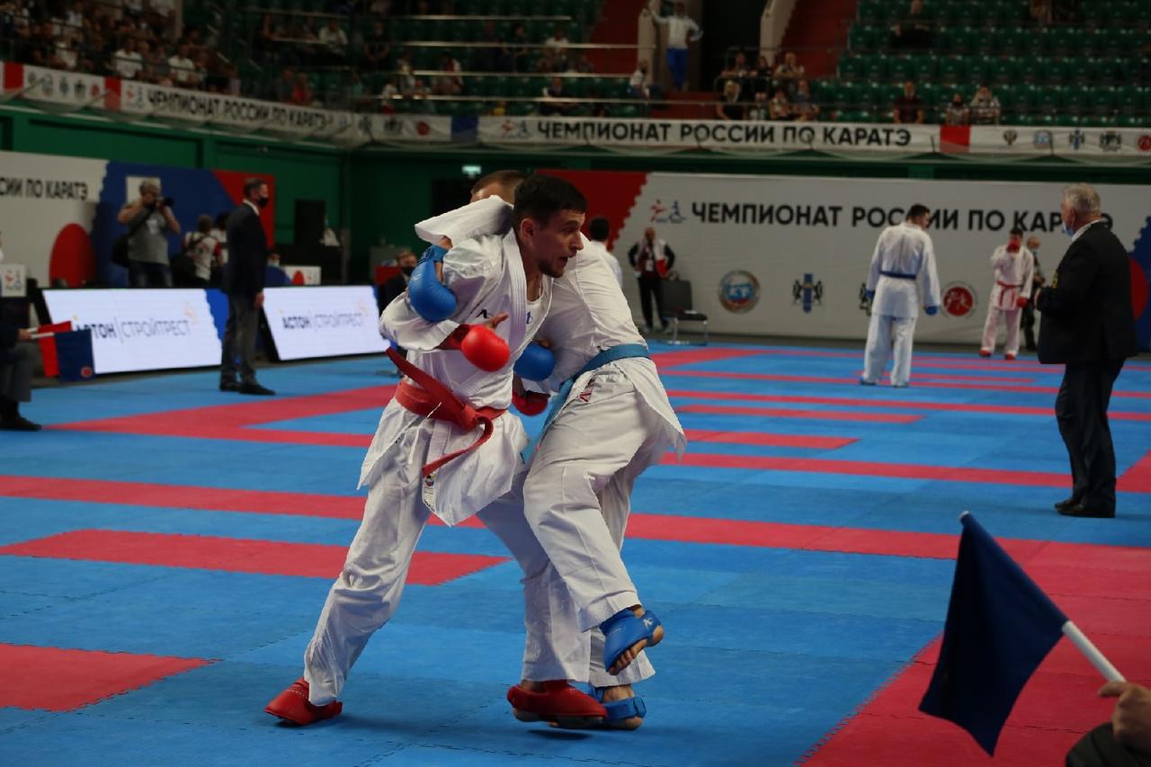 Фото Мастера традиционного карате съехались на чемпионат страны в Новосибирск 2