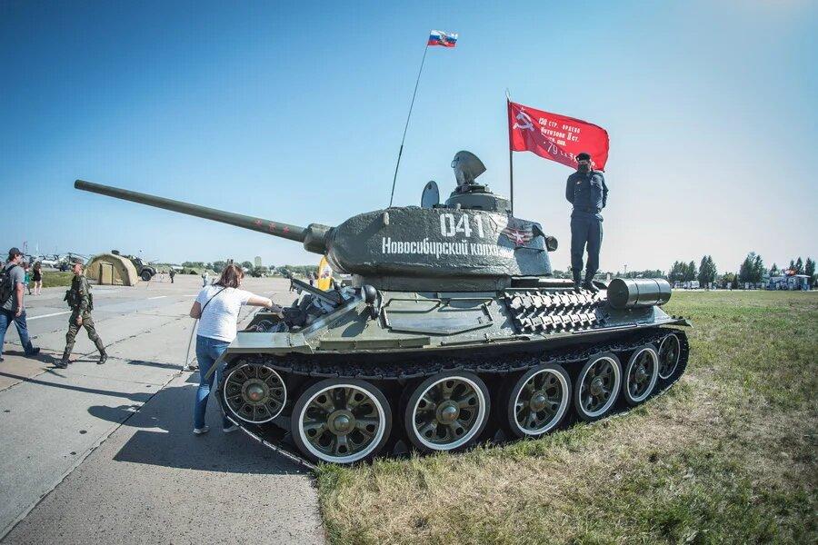 Фото Мощь «Армии»: 10 впечатляющих кадров с военно-технического форума в Новосибирске 6