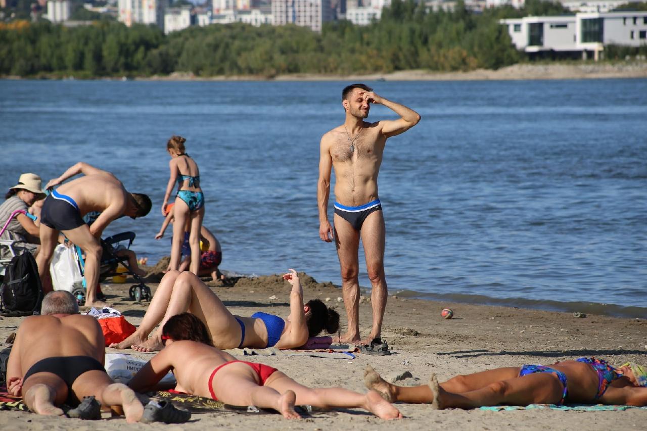 Фото Лето, гуд бай: смотрим, как новосибирцы проводят последние жаркие выходные 6