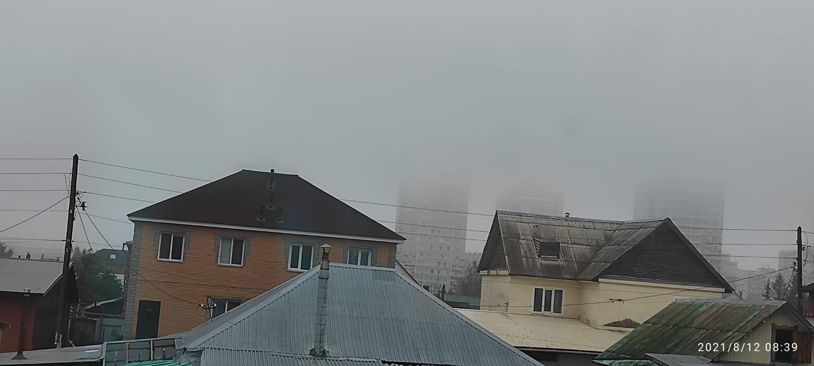 Фото «Выглядит жутковато»: новосибирцы делятся в соцсетях мистическими фото утреннего тумана 6