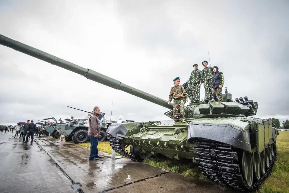 Фото На форуме «Армия-2022» в Новосибирске представили более 50 единиц военной техники 2
