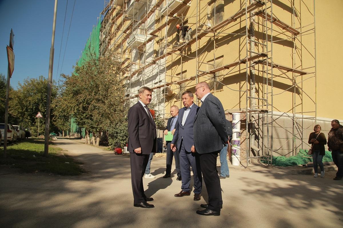 Фото На улице Пархоменко в Новосибирске подходит к завершению капремонт жилых домов 2