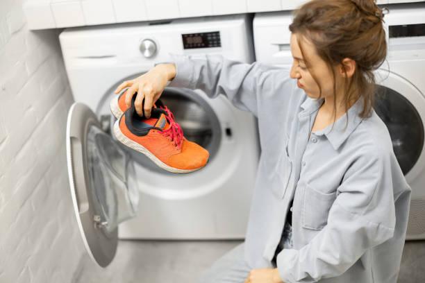 Фото Как стирать кеды и кроссовки в стиральной машине, чтобы не расклеились 4