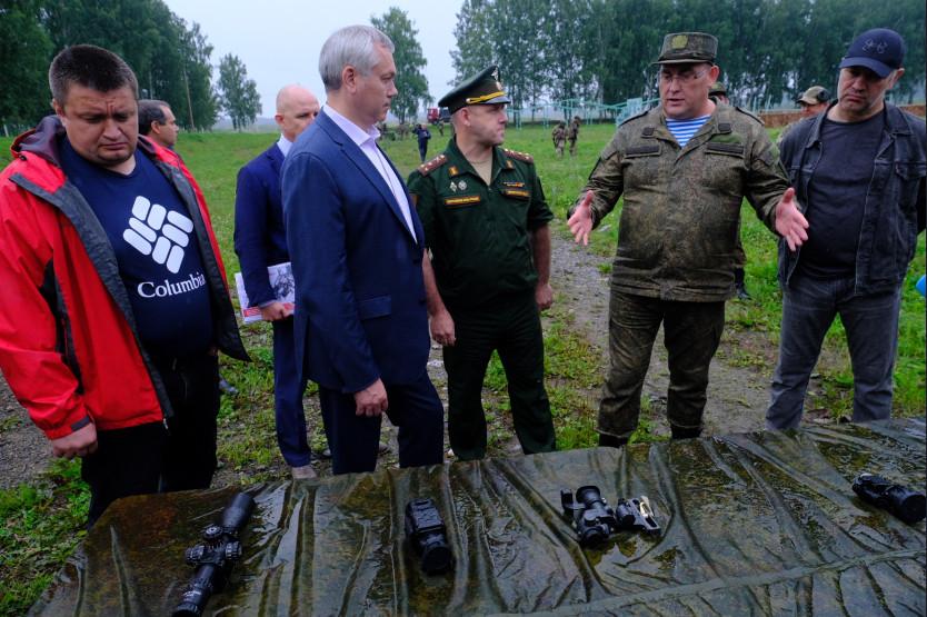 Фото Губернатор Новосибирской области Андрей Травников посетил центр военной подготовки  «Звезда» 3