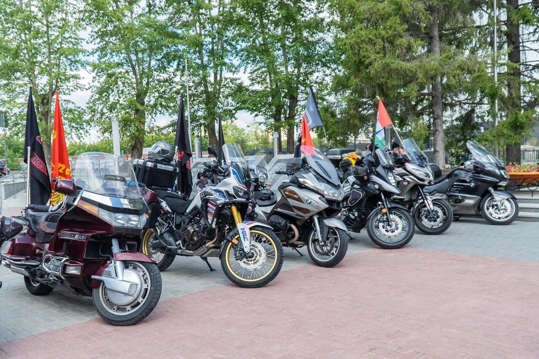 Фото Мотоциклисты из Новосибирска посетили музеи боевой славы в двух сибирских городах 2