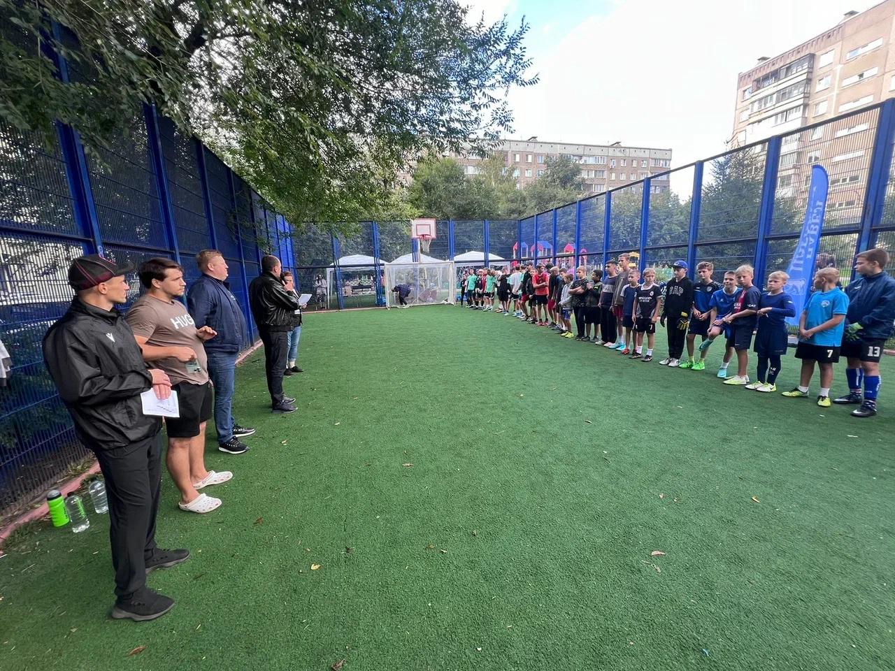 Фото В Заельцовском районе Новосибирска прошел турнир по дворовому футболу. Фоторепортаж 2