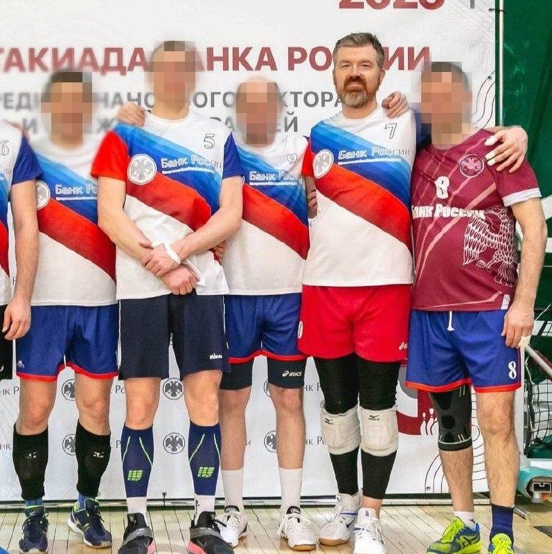 Фото Выбросил жену и ребенка из окна: стали известны подробности громкого ЧП, в котором обвиняют сибиряка 2