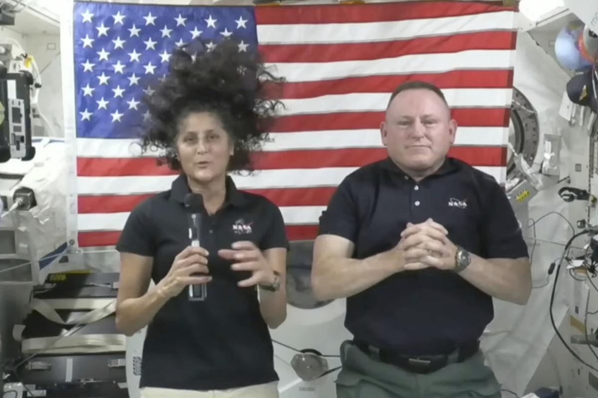 Фото «К моменту вызволения их тела разрушатся полностью»: власти США не могут спасти застрявших на орбите космических пленников 2 - Сиб.ФМ Фото «К моменту вызволения их тела разрушатся полностью»: власти США не могут спасти застрявших на орбите космических пленников 2