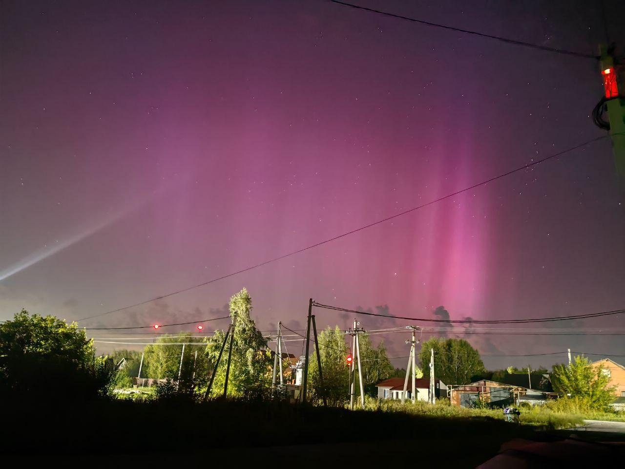 Фото Жители Новосибирской области наблюдали северное сияние: 10 фотографий природного явления 3