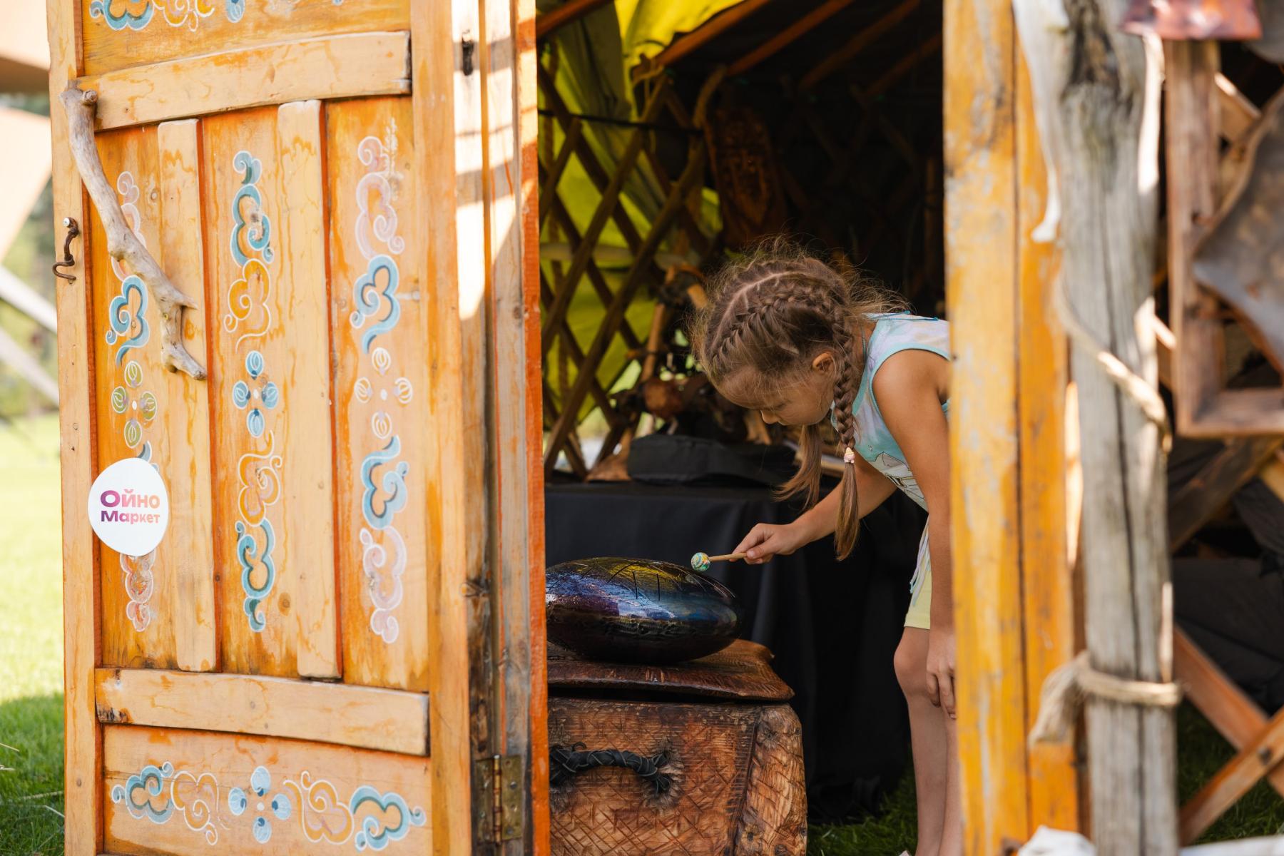 Фото Таинственный Алтай: фоторепортаж с праздника музыки, огня и единения культур 20 - Сиб.ФМ Фото Таинственный Алтай: фоторепортаж с праздника музыки, огня и единения культур 20