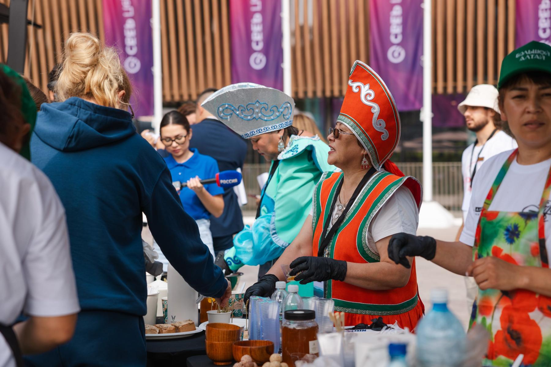 Фото Таинственный Алтай: фоторепортаж с праздника музыки, огня и единения культур 35 - Сиб.ФМ Фото Таинственный Алтай: фоторепортаж с праздника музыки, огня и единения культур 35