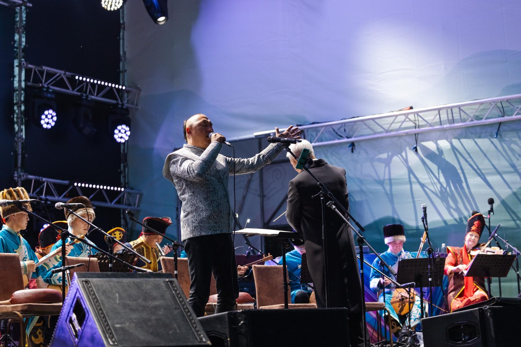 Фото Таинственный Алтай: фоторепортаж с праздника музыки, огня и единения культур 51 - Сиб.ФМ Фото Таинственный Алтай: фоторепортаж с праздника музыки, огня и единения культур 51