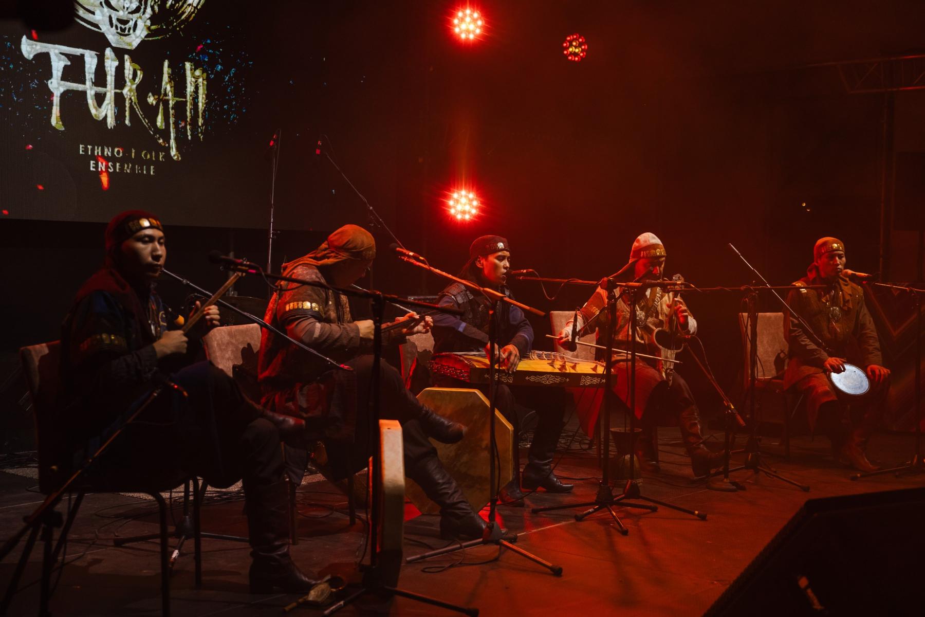 Фото Таинственный Алтай: фоторепортаж с праздника музыки, огня и единения культур 55 - Сиб.ФМ Фото Таинственный Алтай: фоторепортаж с праздника музыки, огня и единения культур 55