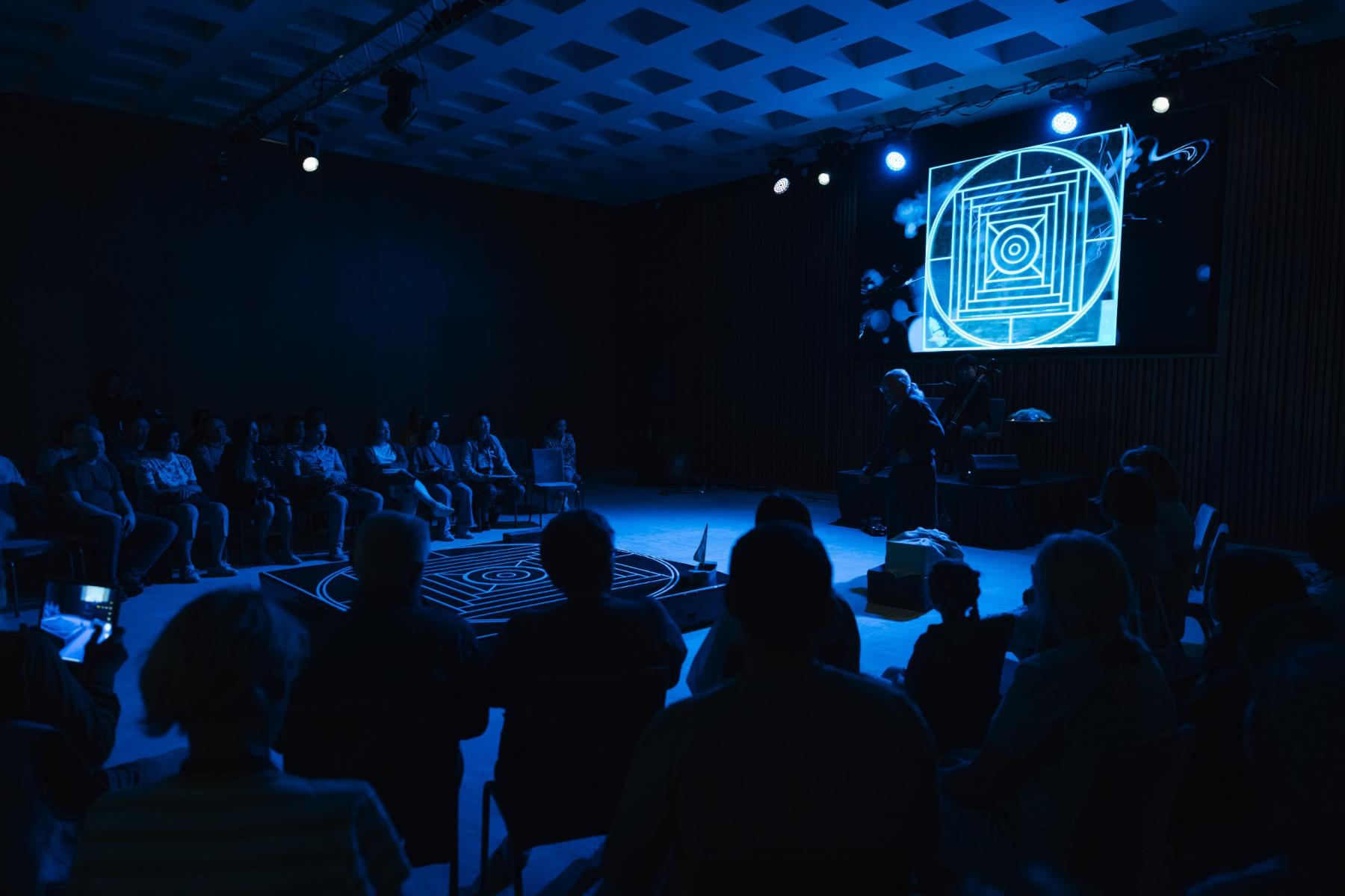 Фото Таинственный Алтай: фоторепортаж с праздника музыки, огня и единения культур 68 - Сиб.ФМ Фото Таинственный Алтай: фоторепортаж с праздника музыки, огня и единения культур 68