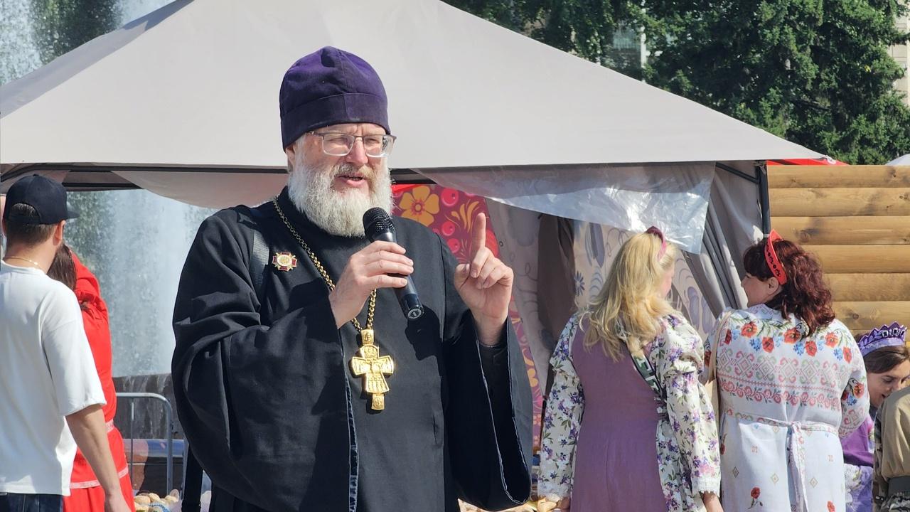 Фото В Новосибирске прошёл фестиваль традиционных ценностей «Русский двор» 4