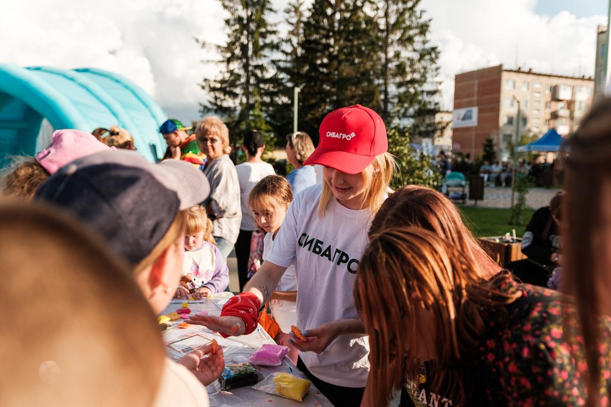 Фото 325 лет Криводановке: с «Сибагро» ярче и веселее! 2 - Сиб.ФМ Фото 325 лет Криводановке: с «Сибагро» ярче и веселее! 2