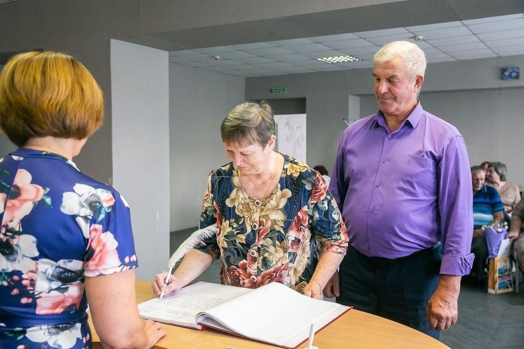 Фото Новосибирск отпраздновал рекордное количество августовских свадеб 4 - Сиб.ФМ Фото Новосибирск отпраздновал рекордное количество августовских свадеб 4