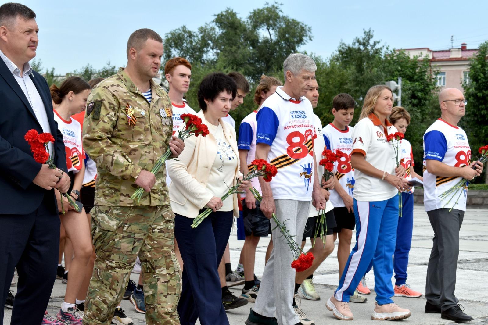 Фото Факел Победы – носитель истории. Этап всероссийской спортивно-патриотической акции принимал Новосибирск 2 - Сиб.ФМ Фото Факел Победы – носитель истории. Этап всероссийской спортивно-патриотической акции принимал Новосибирск 2