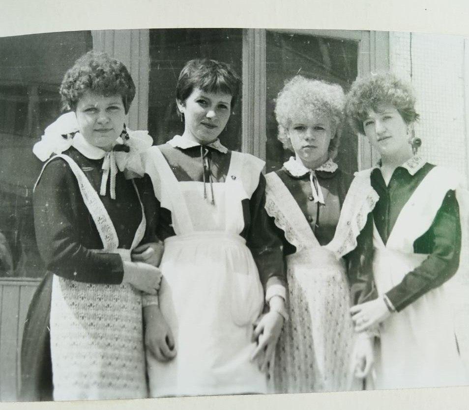 Фото Эпоха гладиолусов: каким было 1 сентября до родительских чатов 6 - Сиб.ФМ Фото Эпоха гладиолусов: каким было 1 сентября до родительских чатов 6