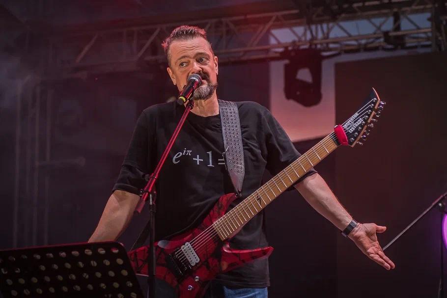 Фото Александр Пушной собрал аншлаг на концерте в Новосибирске. 20 ярких кадров 10