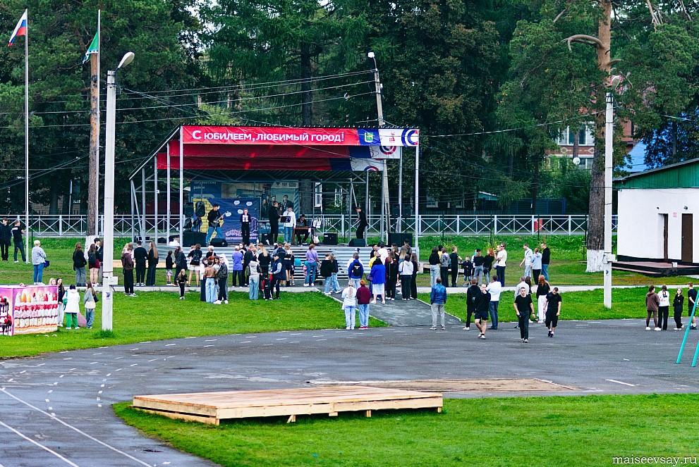 Фото Ростелеком поддержал крупный летний фестиваль с открытым кинопоказом и рок-концертом в Тогучине 3 - Сиб.ФМ Фото Ростелеком поддержал крупный летний фестиваль с открытым кинопоказом и рок-концертом в Тогучине 3