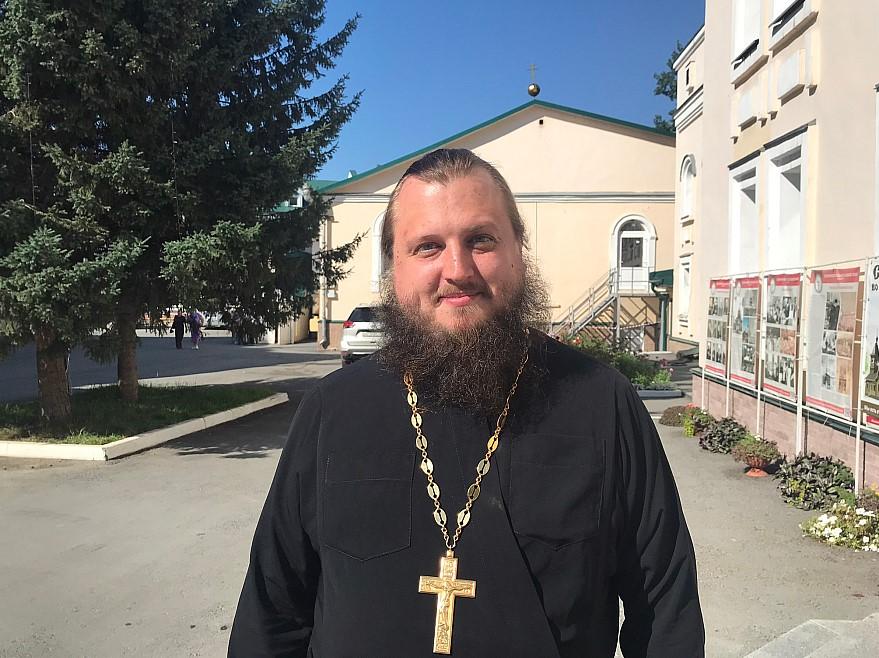 Фото Новосибирцы приняли участие в паломничестве к историческим храмам 5 - Сиб.ФМ Фото Новосибирцы приняли участие в паломничестве к историческим храмам 5