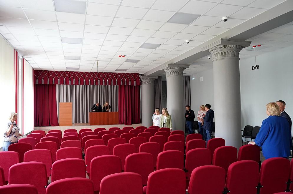 Фото «Единая Россия» организовала общественную приемку школы №78 в Калининском районе 8 - Сиб.ФМ Фото «Единая Россия» организовала общественную приемку школы №78 в Калининском районе 8