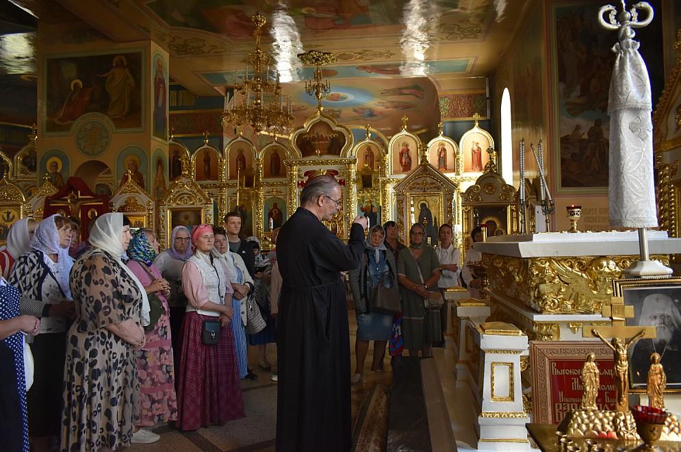 Фото Новосибирцы приняли участие в паломничестве к историческим храмам 4 - Сиб.ФМ Фото Новосибирцы приняли участие в паломничестве к историческим храмам 4