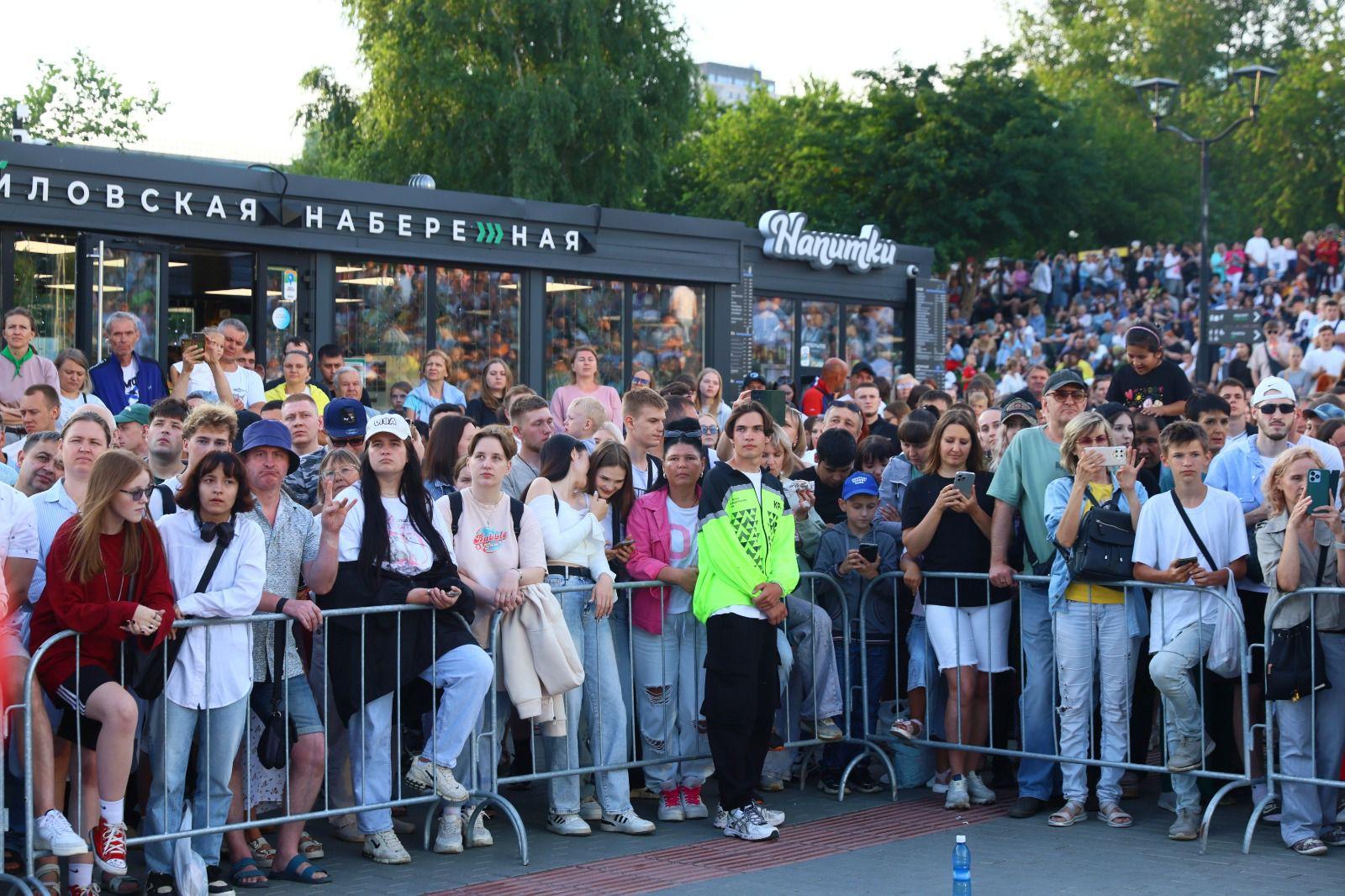 Фото Уже завтра, 30 августа, на Михайловской набережной пройдет День знаний 3 - Сиб.ФМ Фото Уже завтра, 30 августа, на Михайловской набережной пройдет День знаний 3