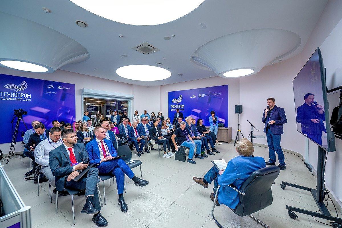 Фото На «Технопроме-2025» «Ростелеком» выступил партнером кластера «Цифровые технологии, приборостроение и инновации» 2 - Сиб.ФМ Фото На «Технопроме-2025» «Ростелеком» выступил партнером кластера «Цифровые технологии, приборостроение и инновации» 2