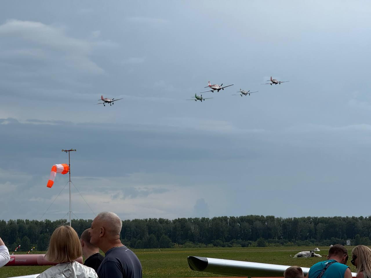 Фото Опубликованы яркие кадры с авиашоу в Новосибирске 6 - Сиб.ФМ Фото Опубликованы яркие кадры с авиашоу в Новосибирске 6