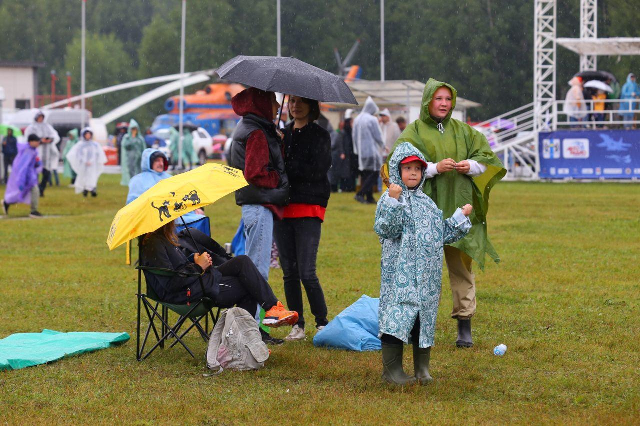 Фото В Мочище стартовал второй день авиашоу. Онлайн 7 - Сиб.ФМ Фото В Мочище стартовал второй день авиашоу. Онлайн 7