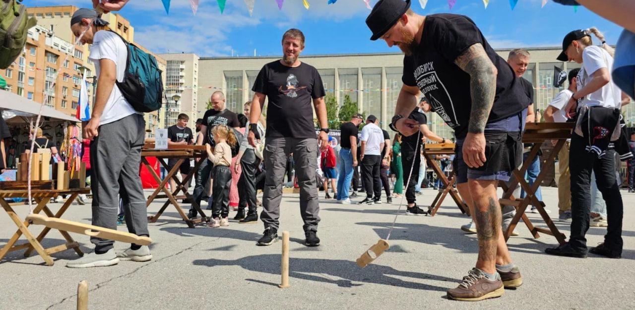 Фото На площади Пименова в Новосибирске прошел праздник «Русский Двор» 10 - Сиб.ФМ Фото На площади Пименова в Новосибирске прошел праздник «Русский Двор» 10