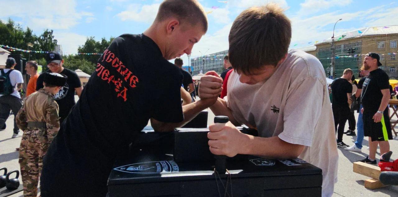 Фото На площади Пименова в Новосибирске прошел праздник «Русский Двор» 13 - Сиб.ФМ Фото На площади Пименова в Новосибирске прошел праздник «Русский Двор» 13