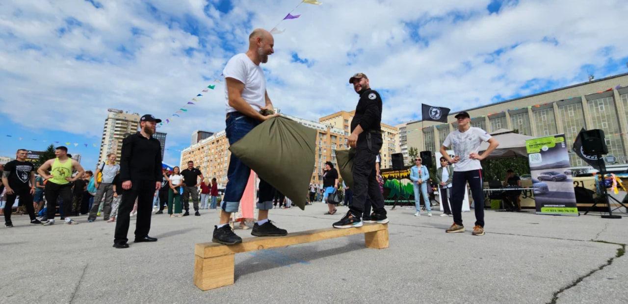 Фото На площади Пименова в Новосибирске прошел праздник «Русский Двор» 18 - Сиб.ФМ Фото На площади Пименова в Новосибирске прошел праздник «Русский Двор» 18