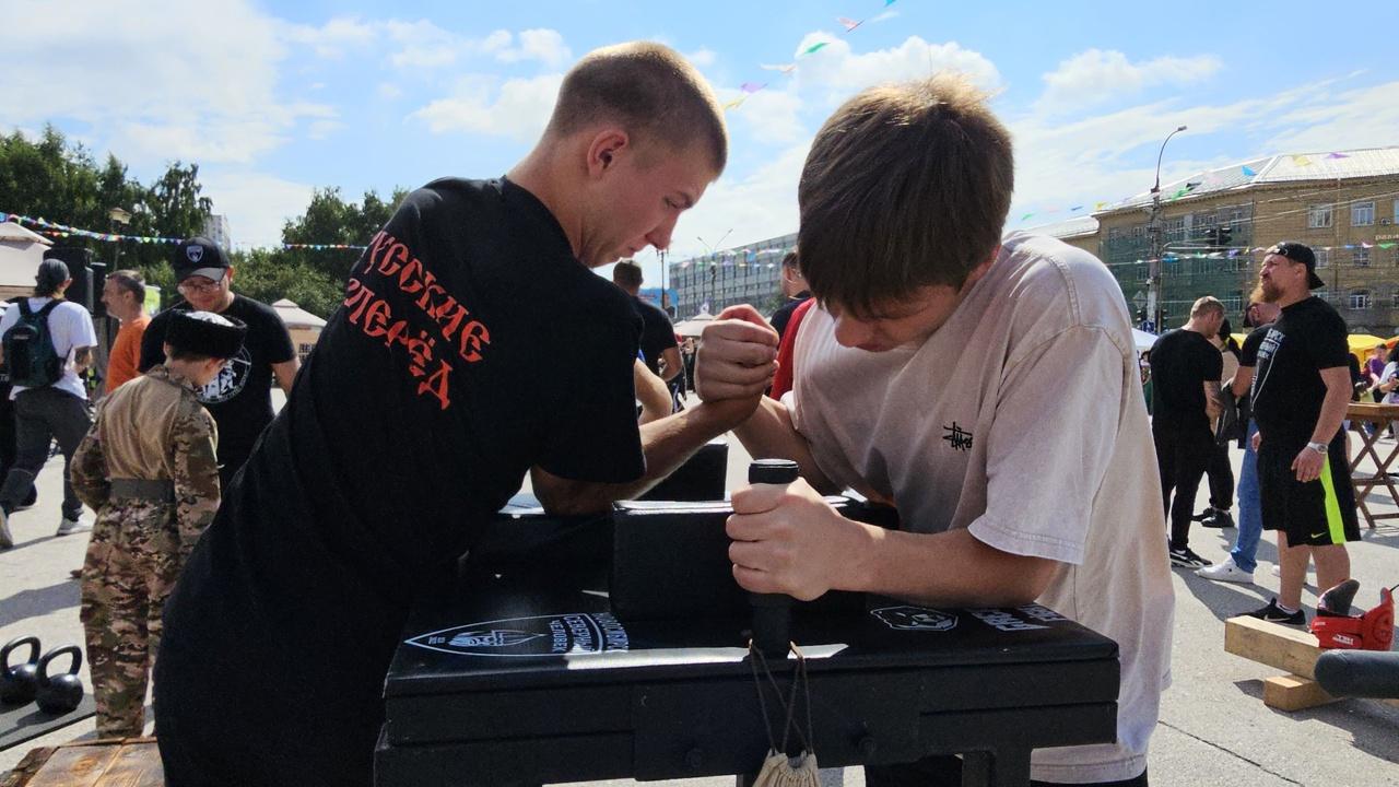 Фото В Новосибирске прошёл фестиваль традиционных ценностей «Русский двор» 8