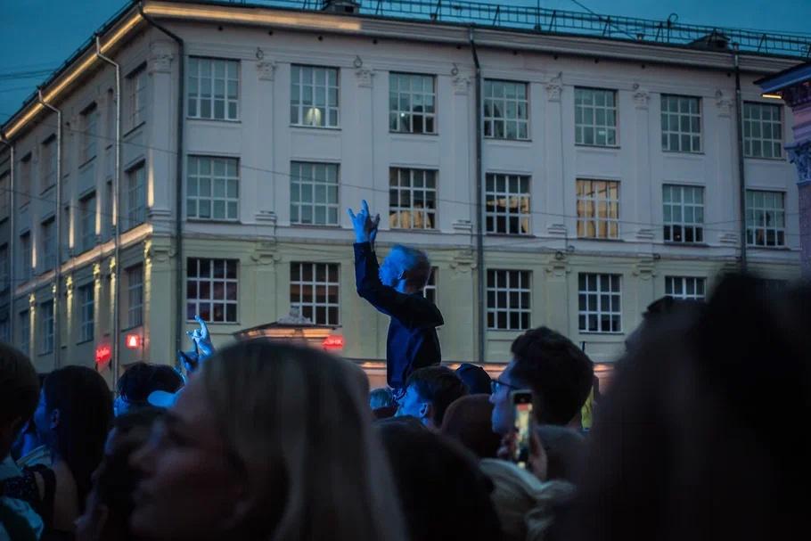 Фото Александр Пушной собрал аншлаг на концерте в Новосибирске. 20 ярких кадров 5