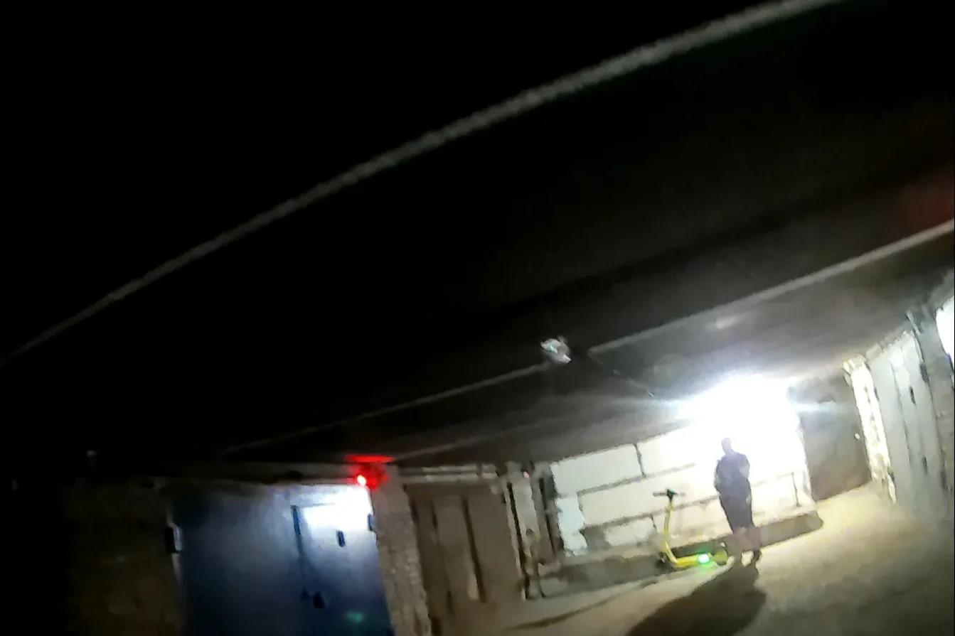 Фото В Новосибирске пьяный мужчина пришел в магазин с пневматическим пистолетом 4 - Сиб.ФМ Фото В Новосибирске пьяный мужчина пришел в магазин с пневматическим пистолетом 4