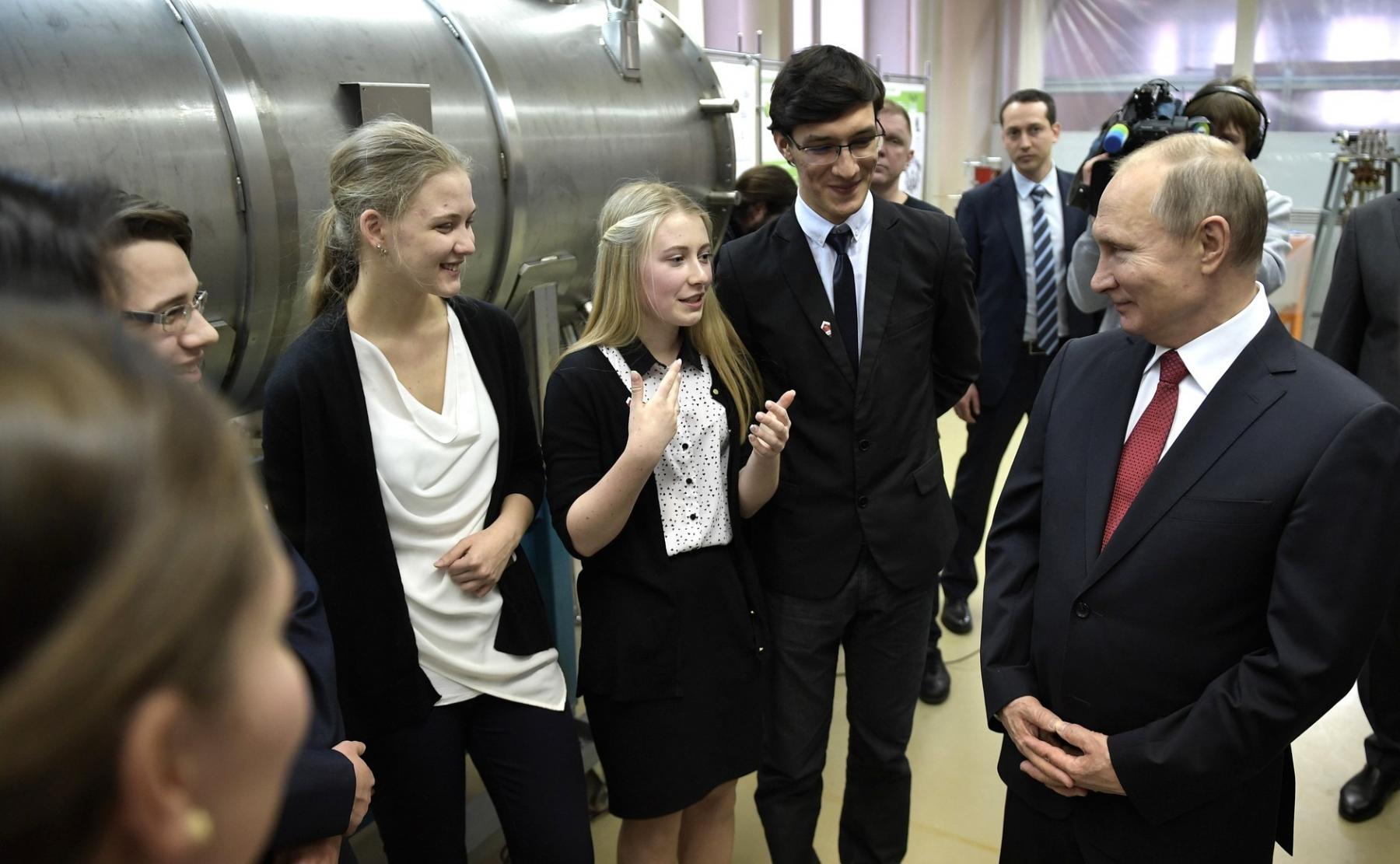 Фото Опубликованы кадры приезда Путина в Новосибирск 11 - Сиб.ФМ Фото Опубликованы кадры приезда Путина в Новосибирск 11