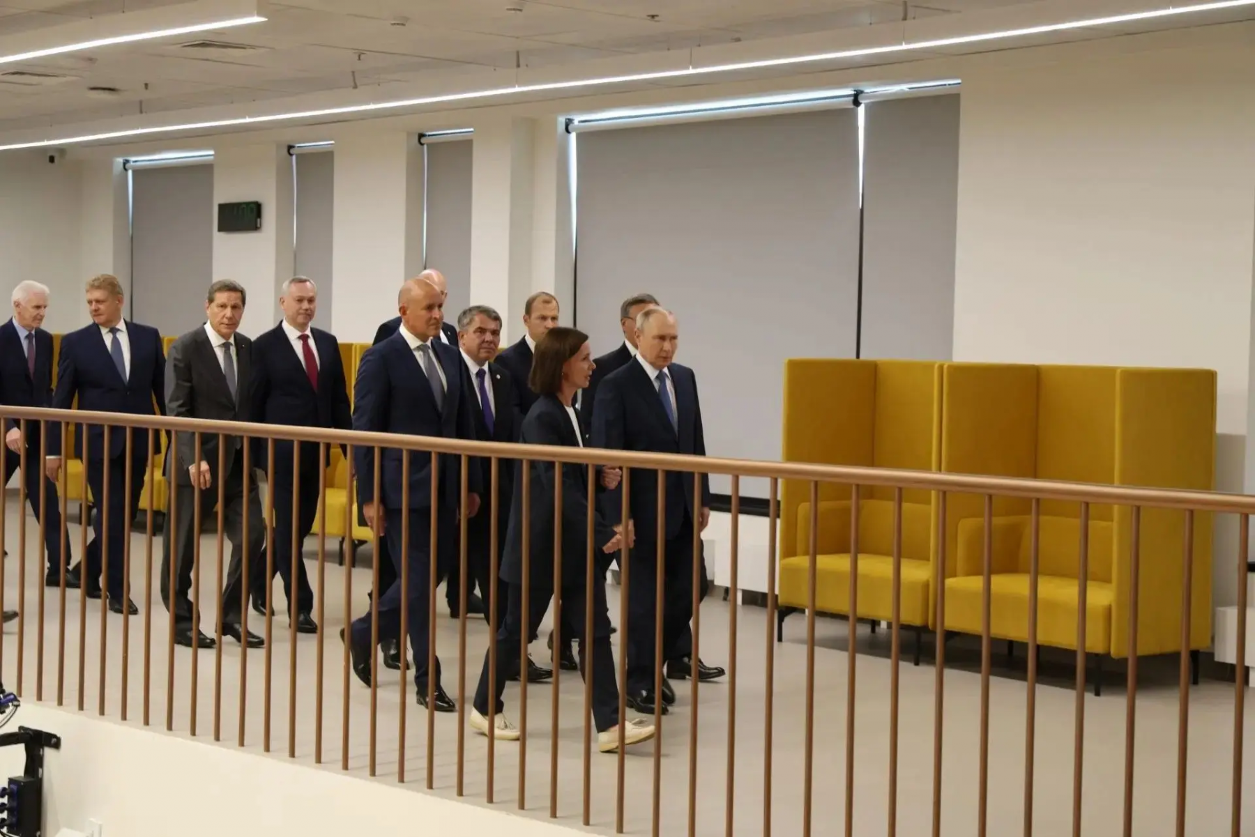 Фото Путин прибыл в Новосибирск 11 августа. Онлайн-хроника 6 - Сиб.ФМ Фото Путин прибыл в Новосибирск 11 августа. Онлайн-хроника 6