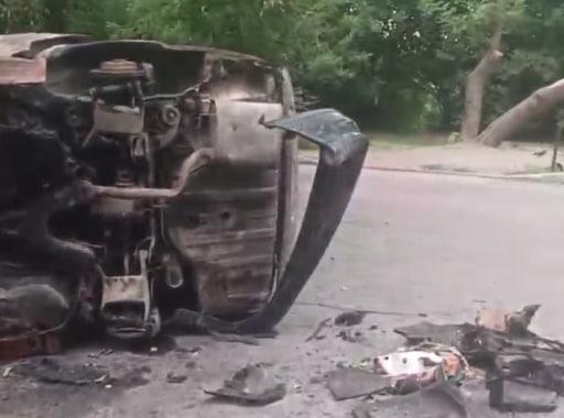 Фото На улице Путевой в Новосибирске сгорел BMW 3 - Сиб.ФМ Фото На улице Путевой в Новосибирске сгорел BMW 3