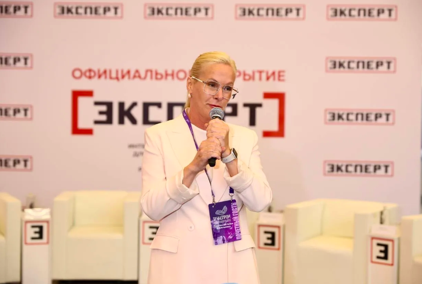 Фото В Новосибирске робот объявил о запуске журнала «Эксперт Сибирь» 3 - Сиб.ФМ Фото В Новосибирске робот объявил о запуске журнала «Эксперт Сибирь» 3