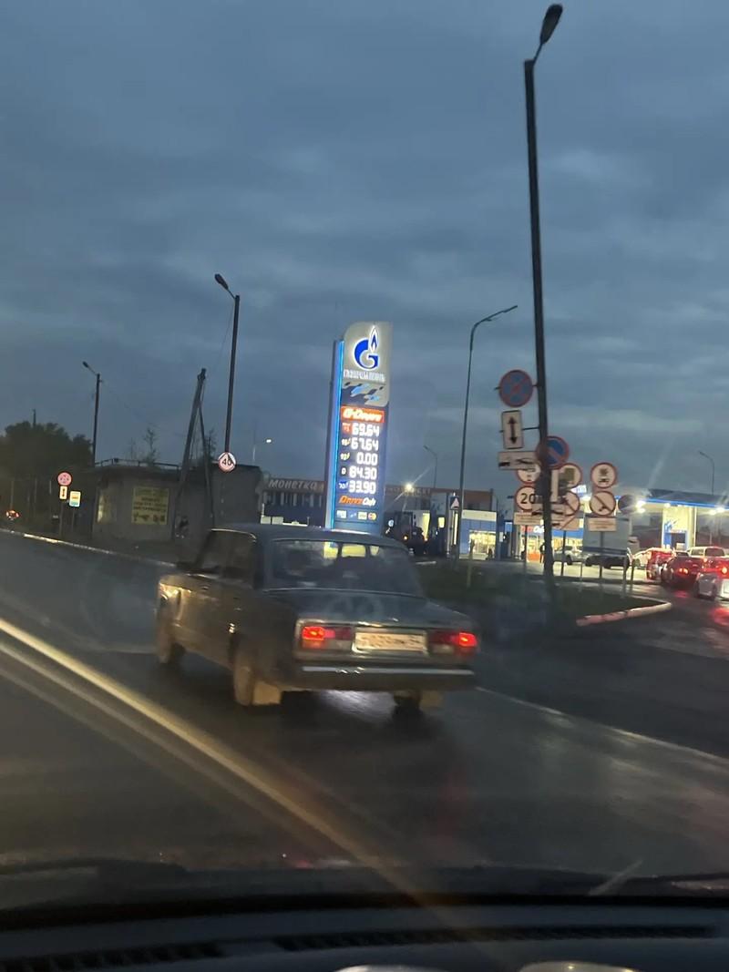 Фото Вторая волна топливного кризиса — что происходит на АЗС в Новосибирске 2 - Сиб.ФМ Фото Вторая волна топливного кризиса — что происходит на АЗС в Новосибирске 2