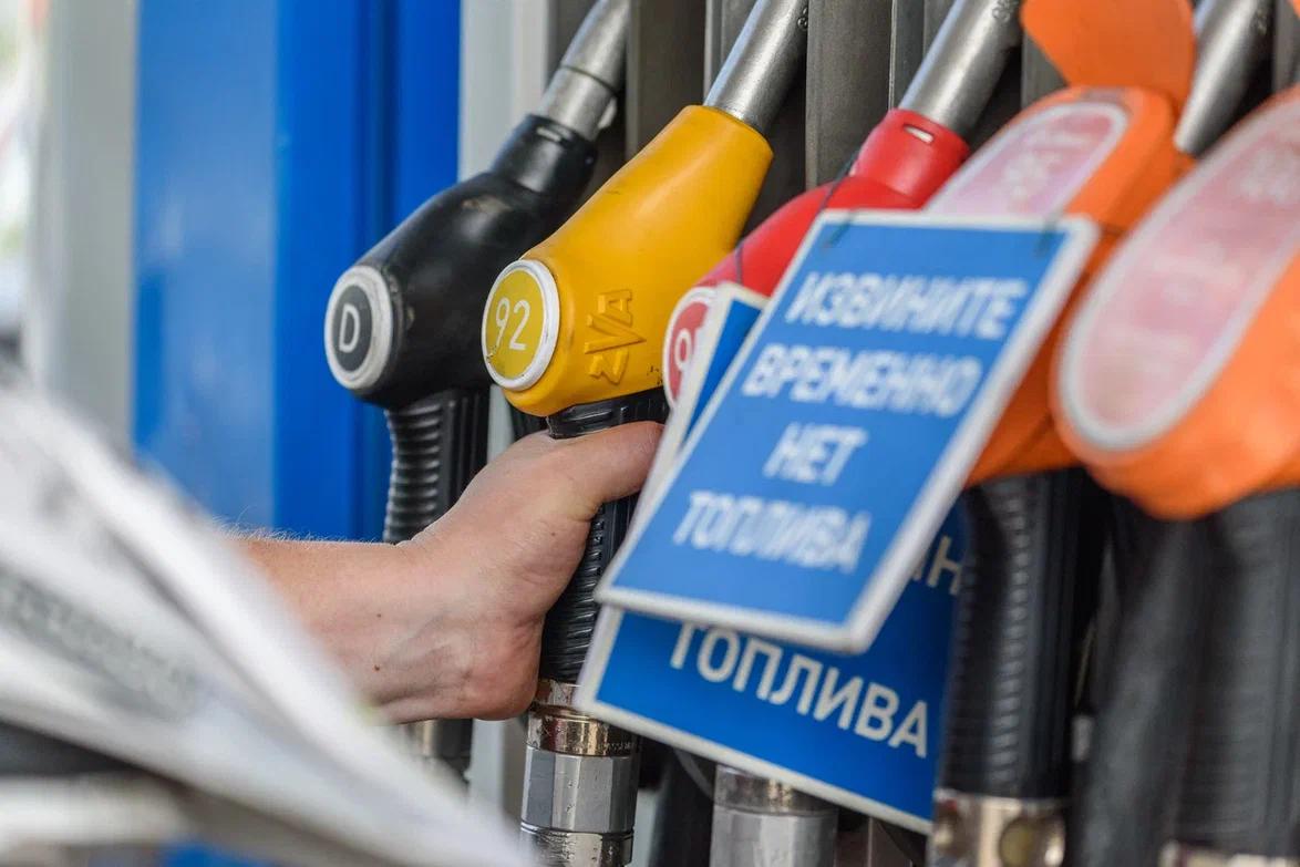 Фото Россию накрыла вторая волна топливного кризиса: что происходит с бензином в конце лета 2 - Сиб.ФМ Фото Россию накрыла вторая волна топливного кризиса: что происходит с бензином в конце лета 2