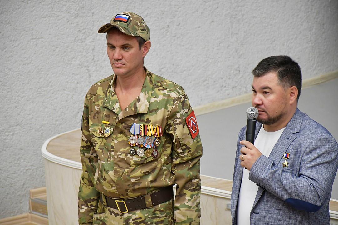Фото Патриотизм из первых уст: встреча воспитанников военно-патриотических клубов с Героем России прошла в селе Боровое 3 - Сиб.ФМ Фото Патриотизм из первых уст: встреча воспитанников военно-патриотических клубов с Героем России прошла в селе Боровое 3